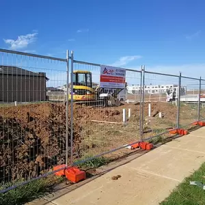 Temporary Fence with feet and clamps