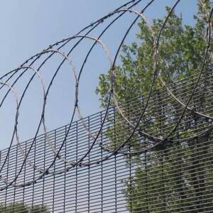Flat Wrap Razor Wire (only in Brisbane)