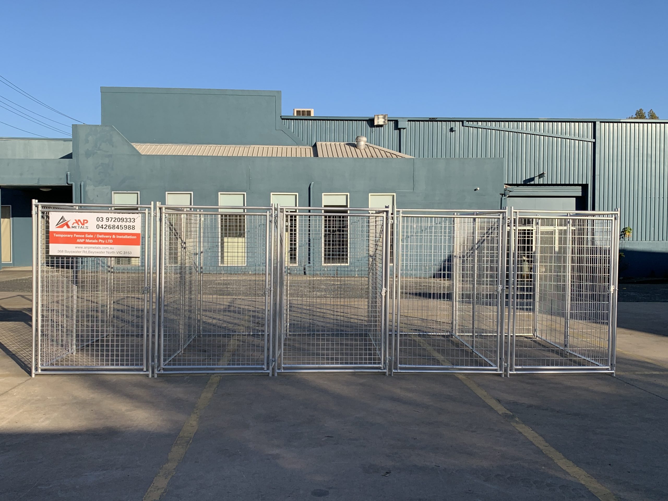 5 Bay Dog Enclosure 6m(L) x 2.4m(W) x 1.8m(H)
