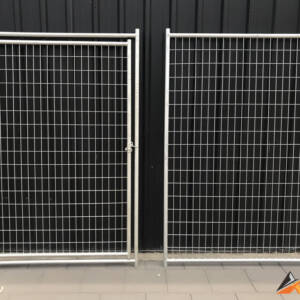 Dog Enclosure/ Dog Kennel 2.4m x 2.4m x 1.8m
